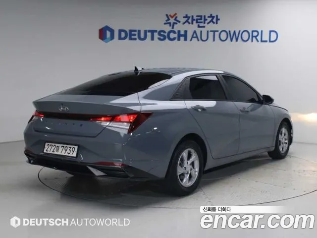 Hyundai Avante CN7 — Фото автомобиля 2