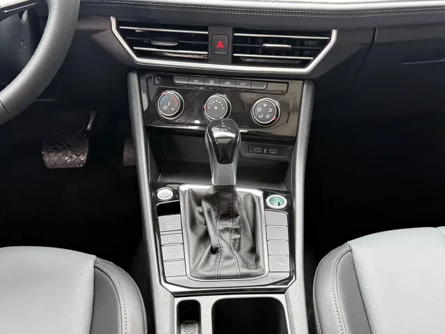 Volkswagen Sagitar — Фото автомобиля 11