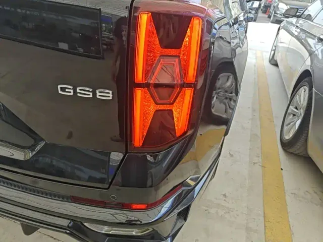 GAC Trumpchi GS8 — Фото автомобиля 7