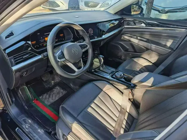 Volkswagen Passat — Фото автомобиля 4