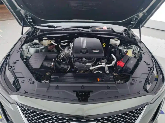 Cadillac CT5 — Фото автомобиля 10