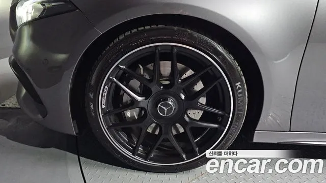 Mercedes-Benz A-Class — Фото автомобиля 5