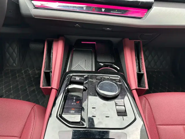 BMW 5 Series — Фото автомобиля 18