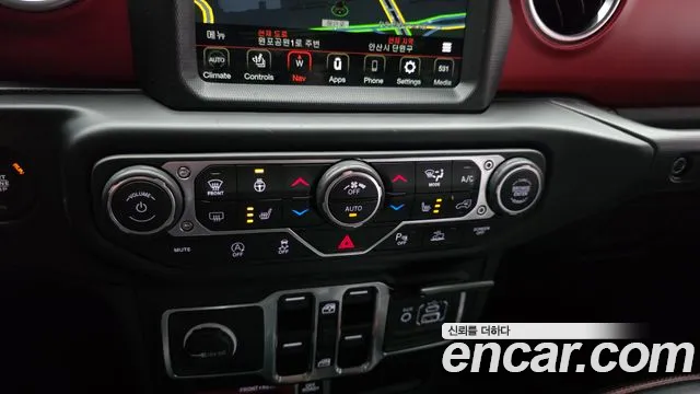 Jeep Wrangler JL — Фото автомобиля 13