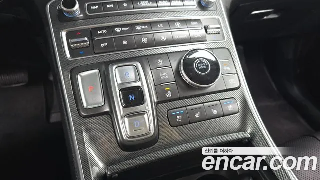 Hyundai Santafe Новый Santa Fe Дизель 2.2 2WD — Фото автомобиля 9