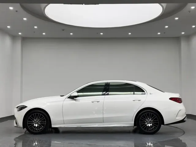 Mercedes-Benz C-Class — Фото автомобиля 5