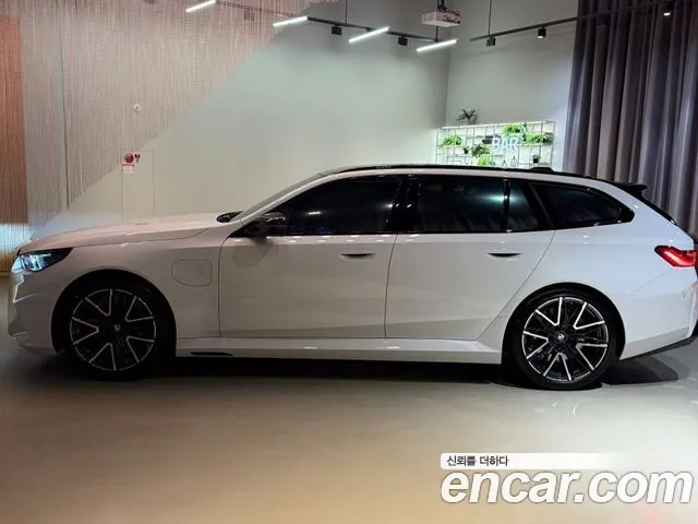BMW M5 G90 — Фото автомобиля 7