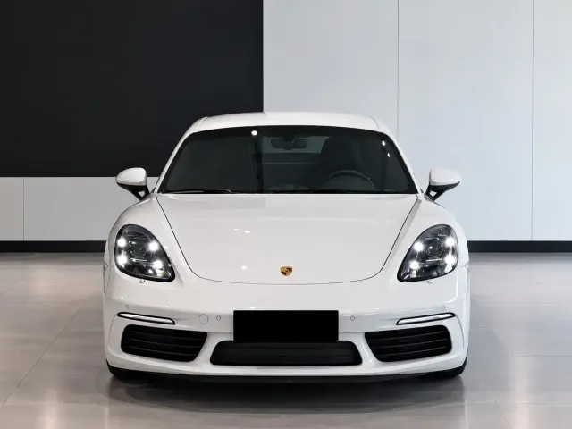 Porsche 718 — Фото автомобиля 2