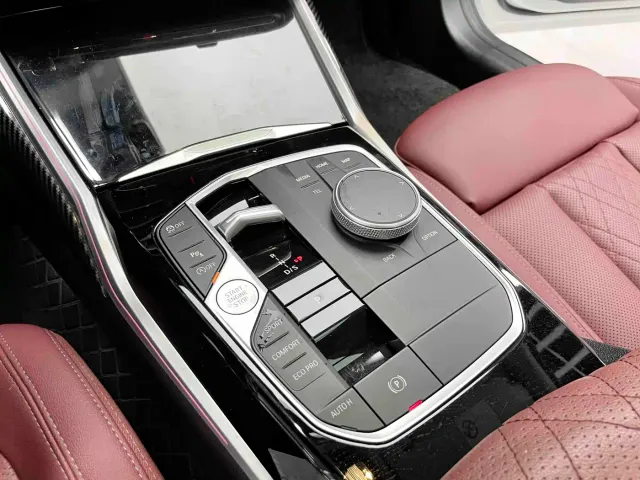 BMW BMW 3 Series 2024 320Li M Sport Package — Фото автомобиля 17