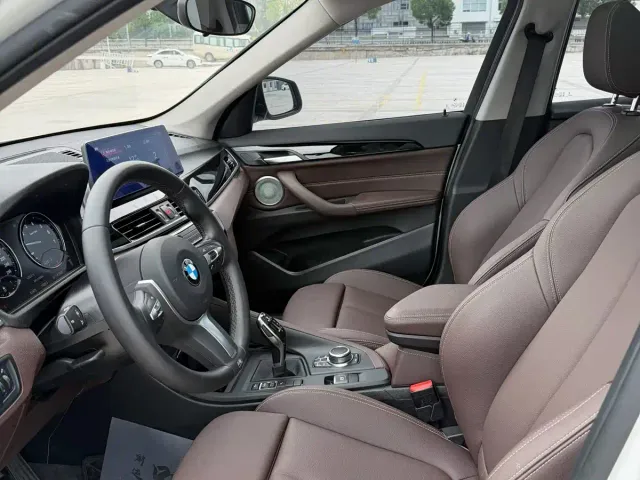 BMW X1 — Фото автомобиля 4