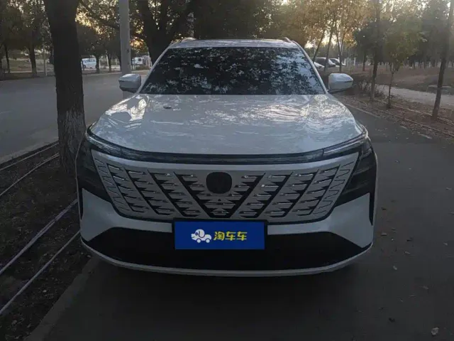 Changan CS75 Plus — Фото автомобиля 2