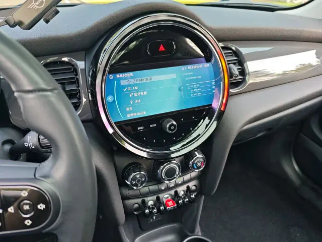 MINI Hatch — Фото автомобиля 19
