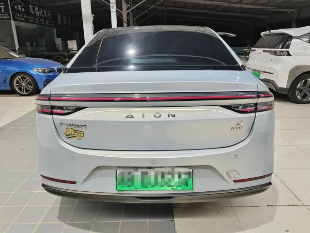 GAC Aion S Plus — Фото автомобиля 8