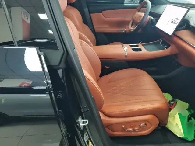 Changan Qiyuan Q07 — Фото автомобиля 24