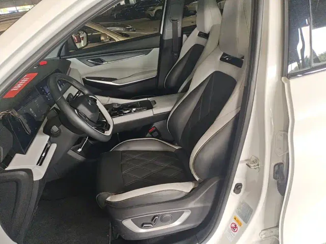 Changan CS75 Plus — Фото автомобиля 14