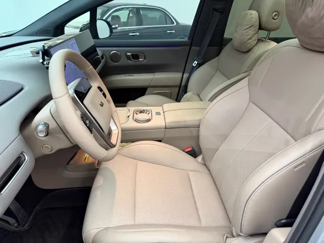 Li Auto i6 — Фото автомобиля 16