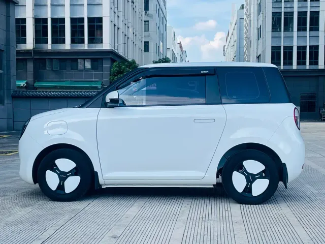 Changan Lumin — Фото автомобиля 8