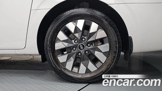 Hyundai Staria — Фото автомобиля 6