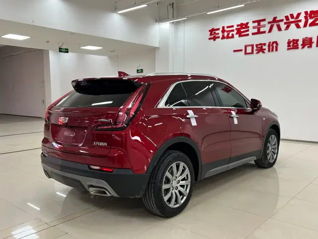 Cadillac XT4 — Фото автомобиля 3