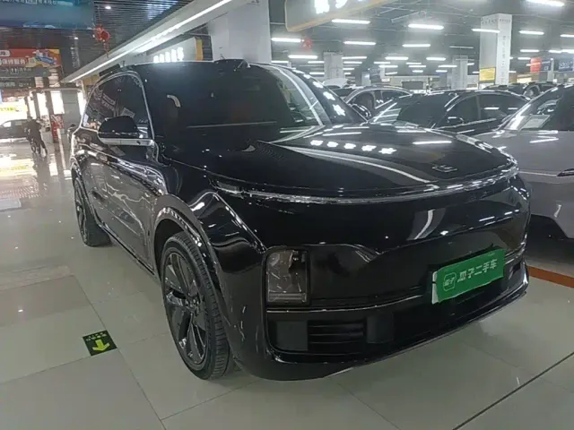 Li Auto L9 — Фото автомобиля 3