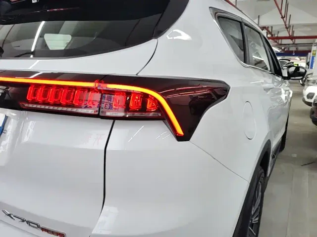 Jetour X70 Plus — Фото автомобиля 7