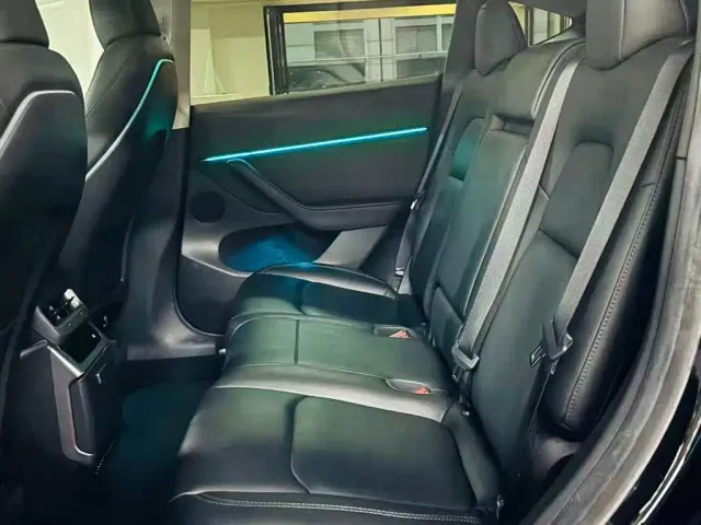 Tesla Model Y — Фото автомобиля 9
