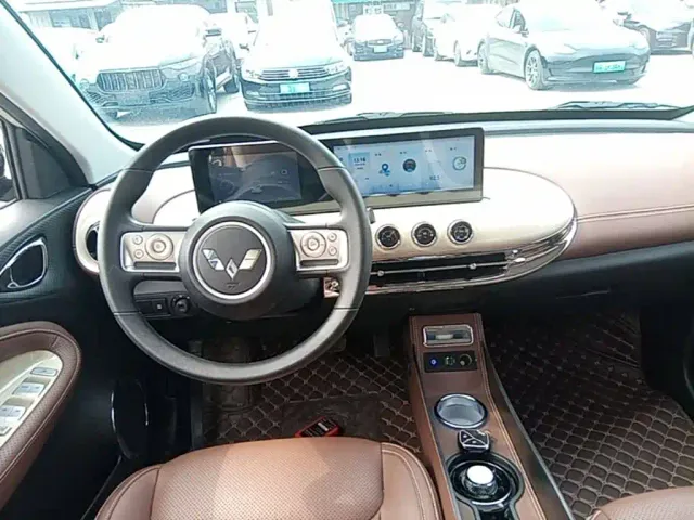 Wuling Bingo — Фото автомобиля 10