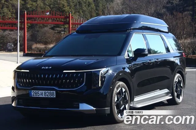 Фотография автомобиля — Kia Carnival 4th Gen