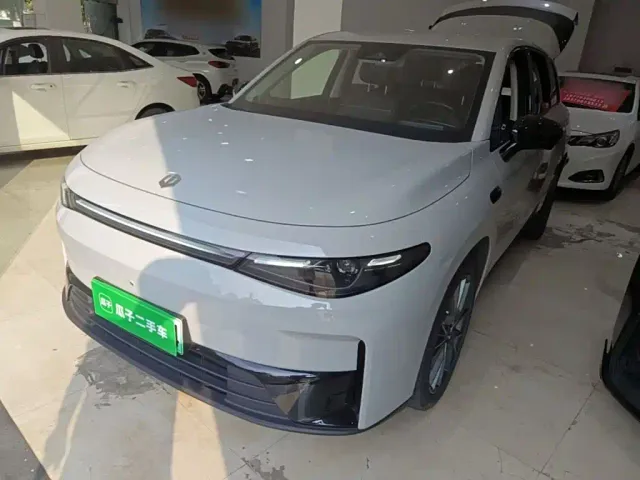 Фотография автомобиля — Leapmotor C10