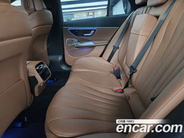 Mercedes-Benz E-Class W214 — Фото автомобиля 10