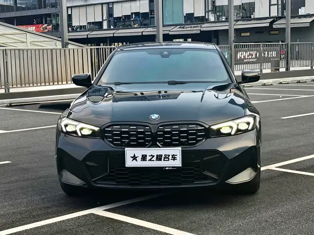 BMW 3 Series — Фото автомобиля 2