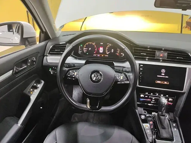 Volkswagen Lamando — Фото автомобиля 10