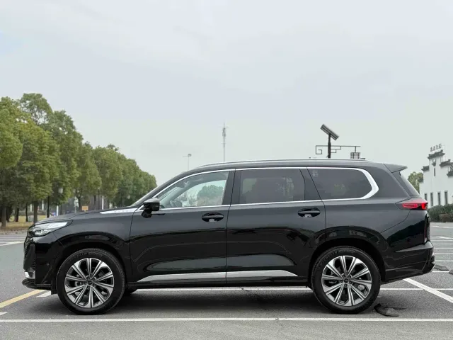 Exeed VX — Фото автомобиля 4