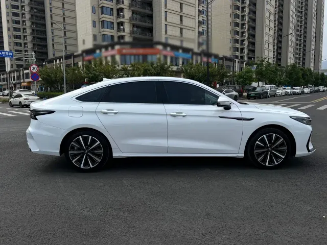 Chery Arrizo 8 — Фото автомобиля 8