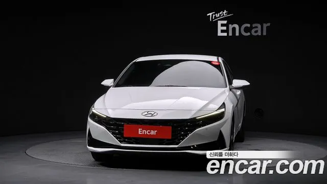 Hyundai AVANTE Avante (CN7) — Фото автомобиля 3