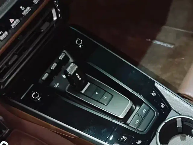 Porsche Porsche 911 2023 Targa 4 3.0T — Фото автомобиля 8