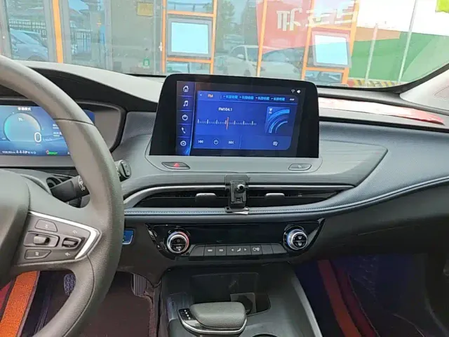 Buick Velite 6 — Фото автомобиля 12