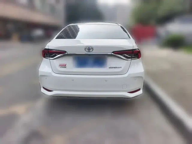 Toyota Corolla — Фото автомобиля 3