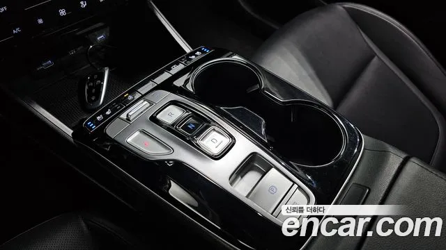 Hyundai Tucson Tucson (NX4) Бензин 1.6 турбо 2WD — Фото автомобиля 9