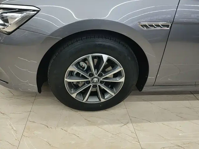 BYD Qin PLUS — Фото автомобиля 22