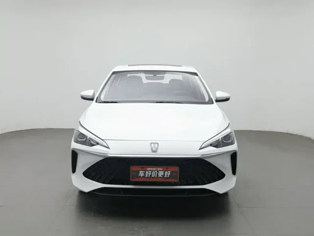 Roewe i5 — Фото автомобиля 3