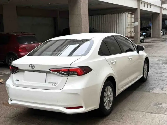 Toyota Corolla — Фото автомобиля 9