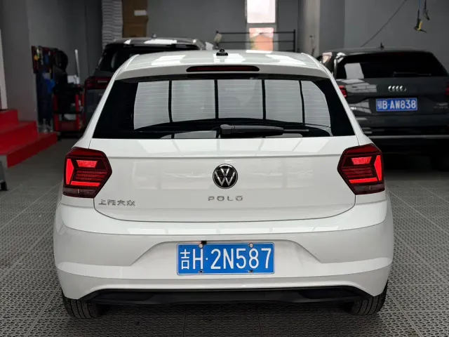 Volkswagen Polo — Фото автомобиля 5