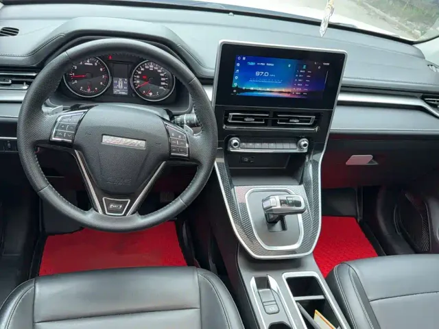 Haval M6 — Фото автомобиля 9