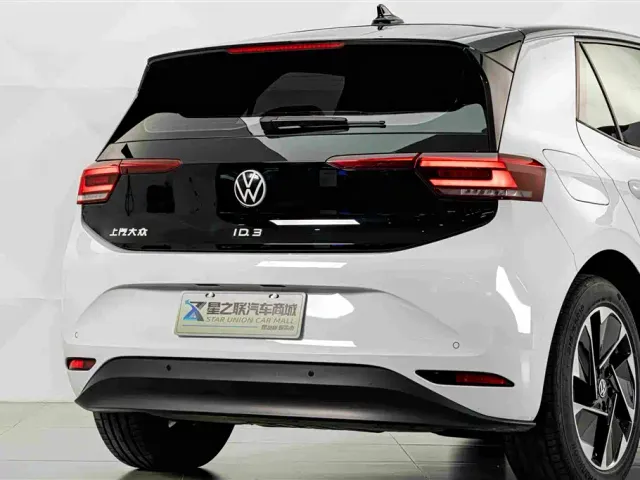 Volkswagen ID.3 — Фото автомобиля 7