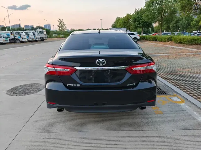 Toyota Camry — Фото автомобиля 6
