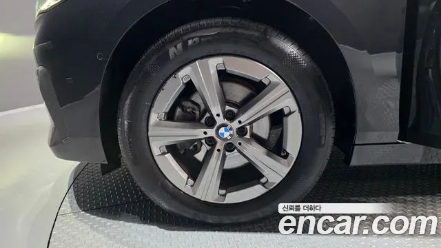 BMW 2 Series U06 — Фото автомобиля 5