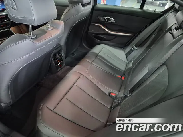 BMW 3-Series 3 серия (G20) 320i M Sport — Фото автомобиля 18