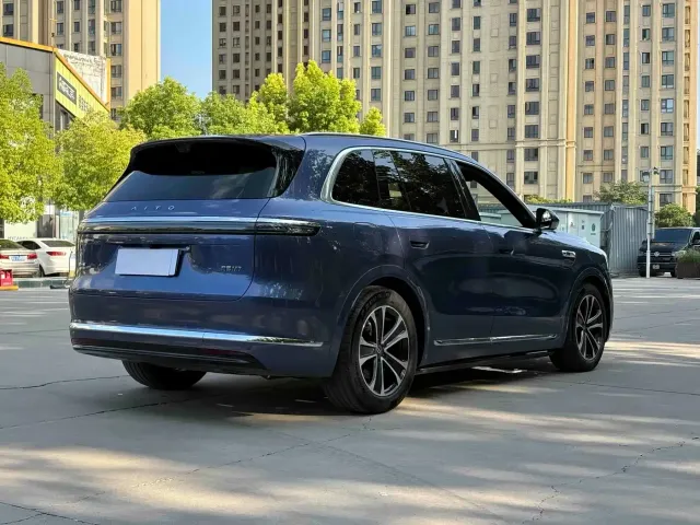 Aito M7 — Фото автомобиля 10