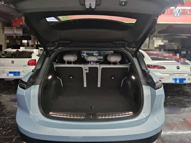Nio ES6 — Фото автомобиля 18